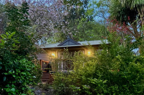 Mountain Cottage In Dandenong Ranges - Hervey Bay Accommodation 0
