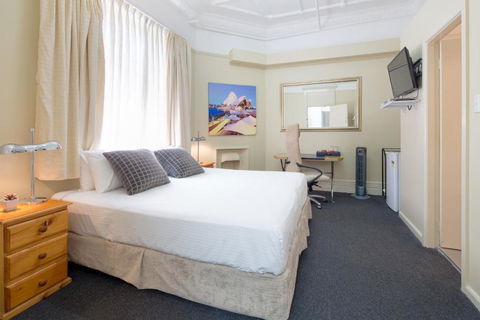 Neutral Bay Lodge - Hervey Bay Accommodation 0