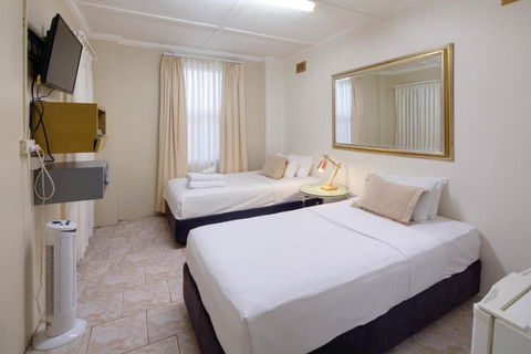 Neutral Bay Lodge - Hervey Bay Accommodation 3