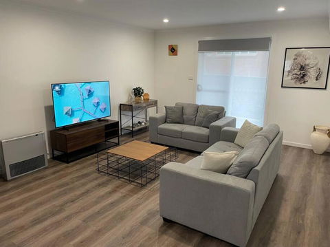 New 3 Bedroom House In Cooma - Hervey Bay Accommodation 0