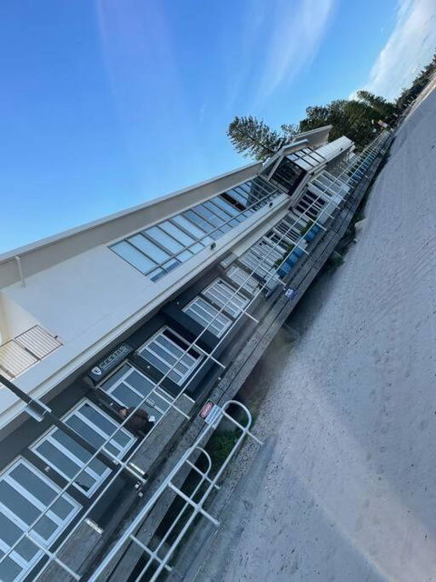 NEW Furnish, 3 Min SYD Airport, 1 Min Walk Beach - Hervey Bay Accommodation 1
