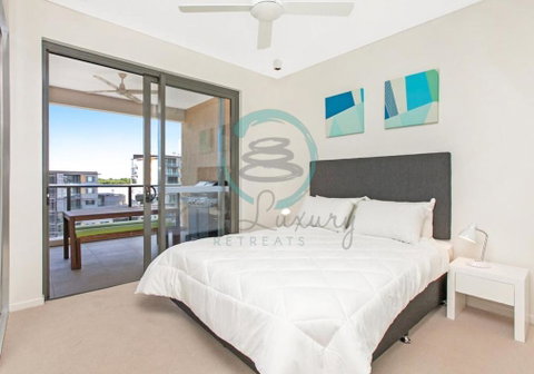 NEW - ZEN AT THE WATERFRONT - Luxury Waterfront Holiday Home For Families & Friends - Hervey Bay Accommodation 2