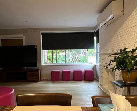 Newly Refurbished House- SuperFast Internet - Hervey Bay Accommodation 3
