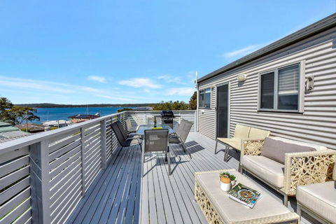 New Property Seabreeze Bungalow - Lakeview Sunset Delight At Sunshine On Lake Macquarie - Tourism Hervey Bay 1