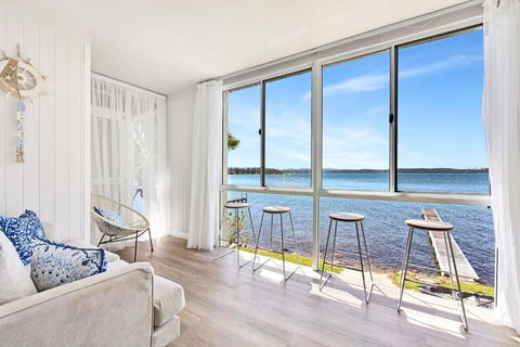 New Property Silverwater Serenity Shores Absolute Waterfront On The Lake - Tourism Hervey Bay 3
