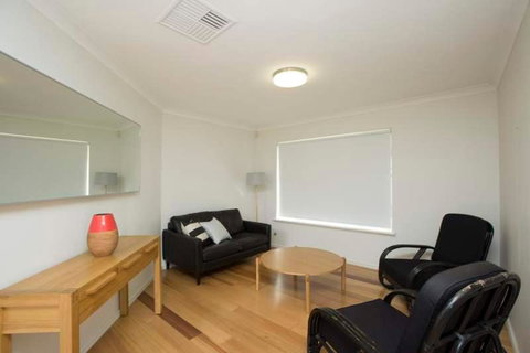 Mt Pleasant Short Stay - Hervey Bay Accommodation 3