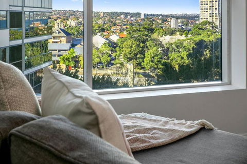 NS504 - Comfort And Convenience In North Sydney - Hervey Bay Accommodation 0