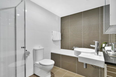 North Sydney Corporate Apartment MIL2251106 - Hervey Bay Accommodation 1
