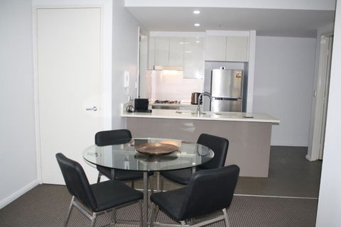 North Sydney Wyndel Apartments-MIL1005 - Hervey Bay Accommodation 2