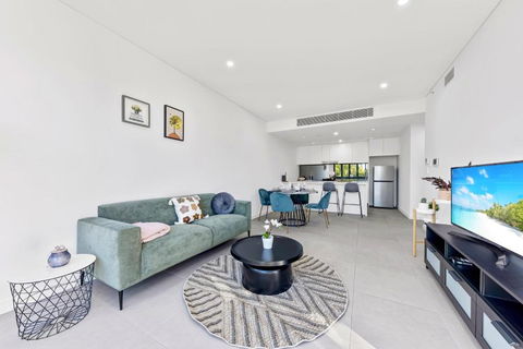 Oasis Near CBD, Close To UNSW & Famous Restaurants - Tourism Hervey Bay 0