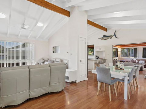 Ocean Beach Road 22 - Tourism Hervey Bay 3