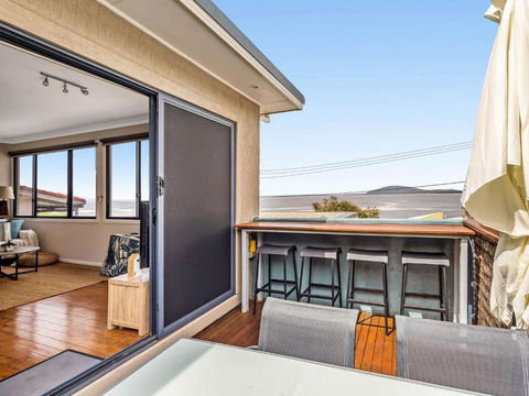 Ocean Breeze - Tourism Hervey Bay 1