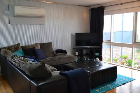 Ocean Breeze - Tourism Hervey Bay 1