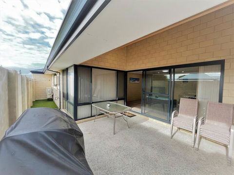 Ocean Escape Esperance - Hervey Bay Accommodation 1