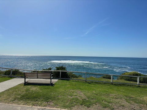 Ocean Front Apartment - Tourism Hervey Bay 1