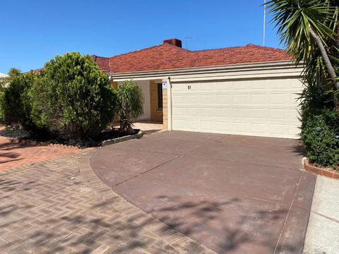 Ocean Keys Family Accommodation - Hervey Bay Accommodation 0