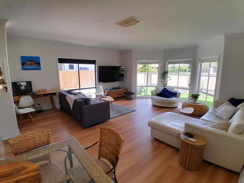 Ocean Oasis Rosebud - Tourism Hervey Bay 0