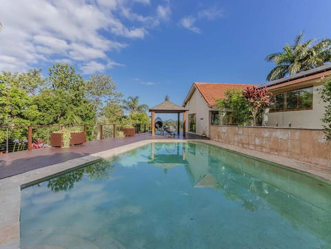 Ocean Shores Oasis - Tourism Hervey Bay 2