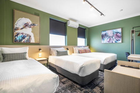 Nightcap At Pritchards Hotel - Hervey Bay Accommodation 1