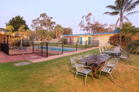 Ocean Views Motel Lakes Entrance - Tourism Hervey Bay 3