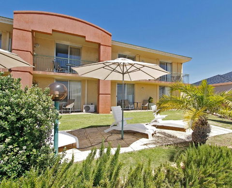 Ocean View Motel - Tourism Hervey Bay 1