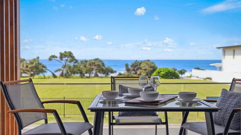 Oceanfront View - Tourism Hervey Bay 0