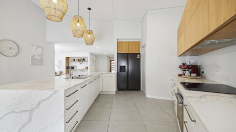 Oceanfront View - Tourism Hervey Bay 3