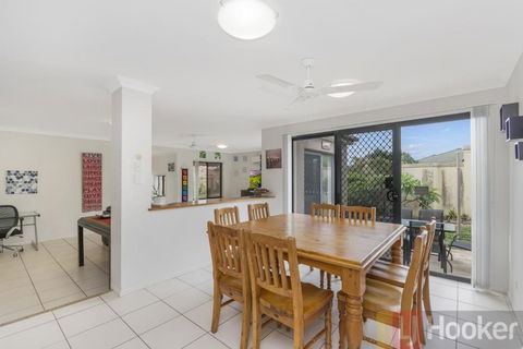 Oceania Beach Paradise LJHooker Yamba - Tourism Hervey Bay 2
