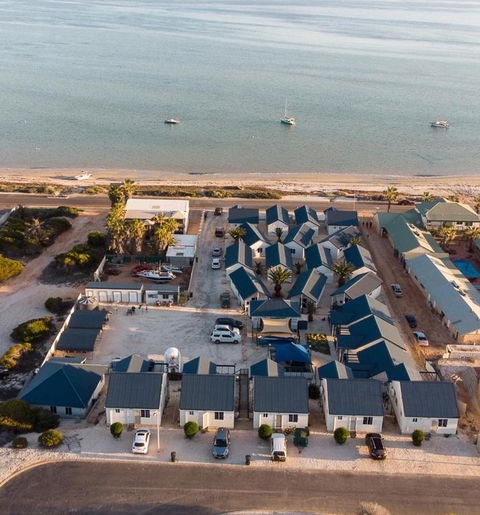 Oceanside Village - Tourism Hervey Bay 1