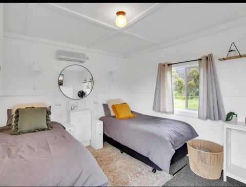 Omeo Holiday Home - Tourism Hervey Bay 3