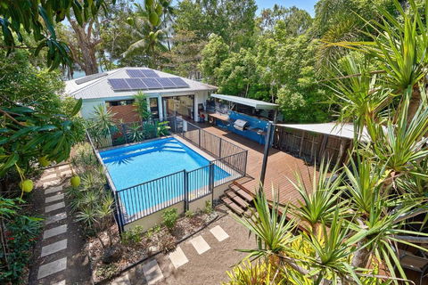 Onda Beach Clifton Beach - Tourism Hervey Bay 3