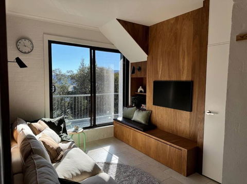 One Cedarwood - Petite Challet Falls Creek - Tourism Hervey Bay 0