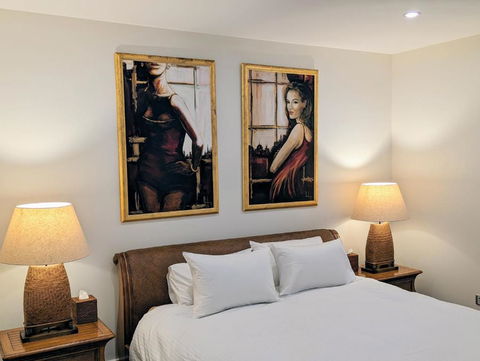 ONE Luxury Apartment - Tourism Hervey Bay 0