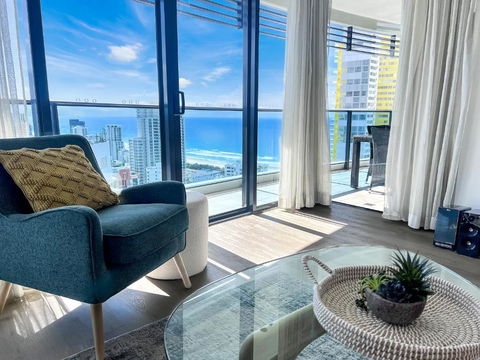 Oracle 28th Floor Tower 2 Ocean Views! - GC Getaways - Tourism Hervey Bay 0
