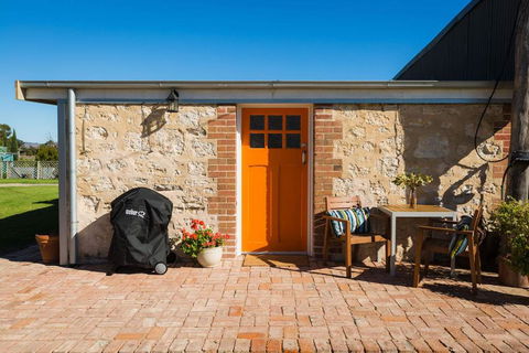 Orange Door Bnb - Tourism Hervey Bay 2