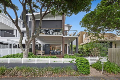 Orchid On Kamala Beachfront Townhouse - Tourism Hervey Bay 1