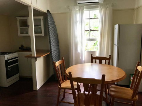 Original Surf Cottage In Heart Of Pottsville Beach - Hervey Bay Accommodation 1