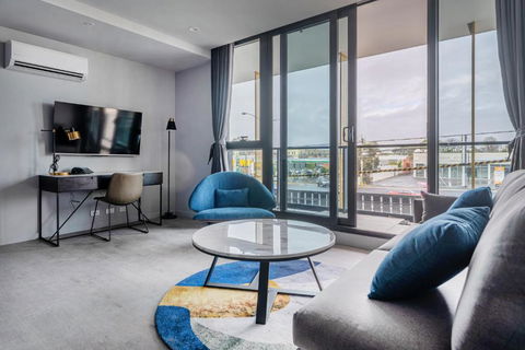Oros Hotel And Apartments - Tourism Hervey Bay 1