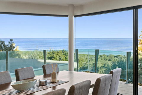 Orton Oceanview Luxury Retreat - Tourism Hervey Bay 2