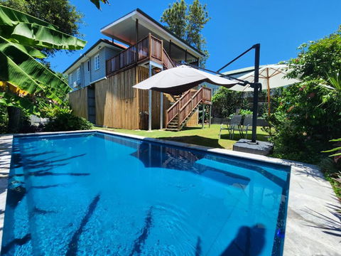 OXLEY Mineral Pool & Private Home SuburbanSTAY - Hervey Bay Accommodation 0