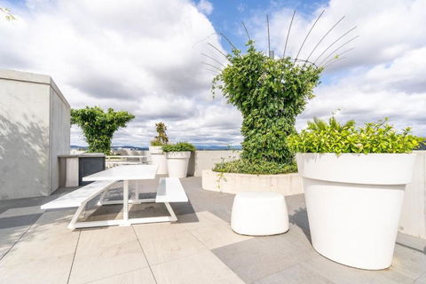 On Forbes Apt 4 Mins To Canberra Centre - Tourism Hervey Bay 3