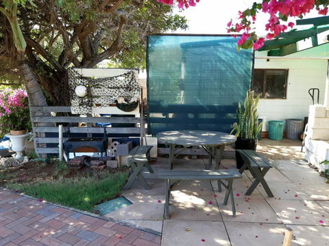 Pelican Point Waterfront Resort Formerly Carnarvon Beach Retreat - Hervey Bay Accommodation 2