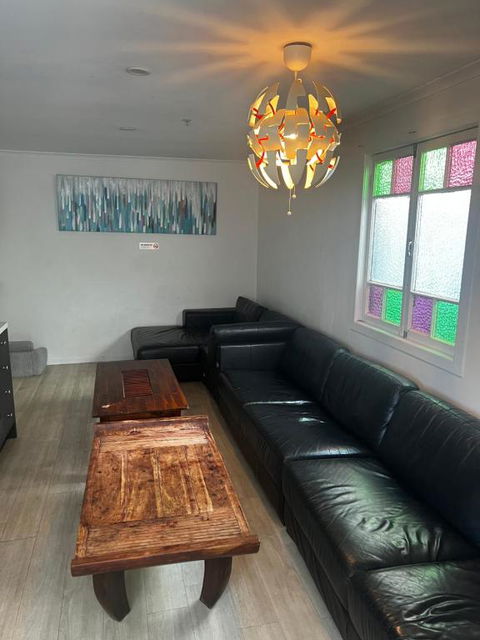 Palm Hamilton Backpacker - Tourism Hervey Bay 1