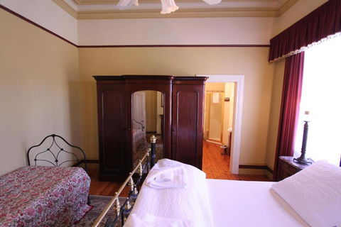 Palm House - Hervey Bay Accommodation 2
