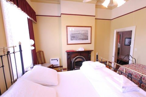 Palm House - Hervey Bay Accommodation 1