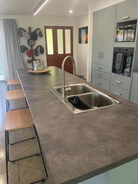 Pandanus Paradise. Newly Renovated 4 Bedroom Home - Tourism Hervey Bay 3