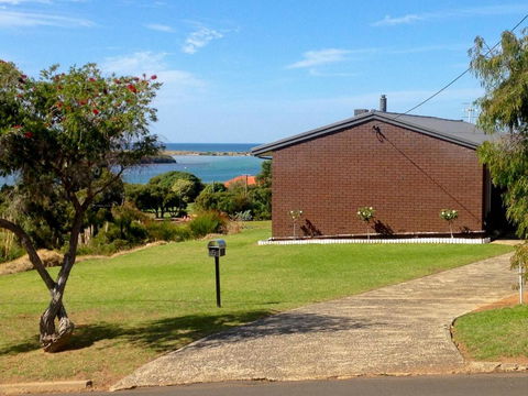 Paradise View - Hervey Bay Accommodation 3
