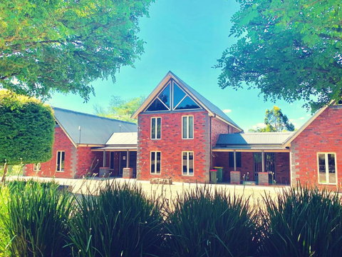 Paradiso Kinglake - Hervey Bay Accommodation 3