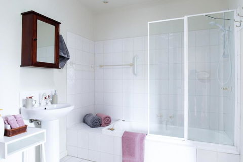 Parker Lodge Maldon - Hervey Bay Accommodation 2