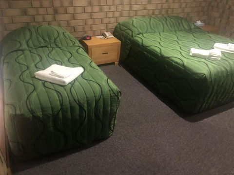 Pavlos Motel - Hervey Bay Accommodation 2